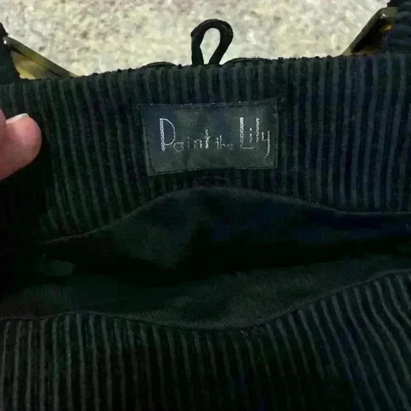 Vintage Paint the Lily Small Clutch Handbag
Black quilted with tortoise handle - Picture 2 of 8